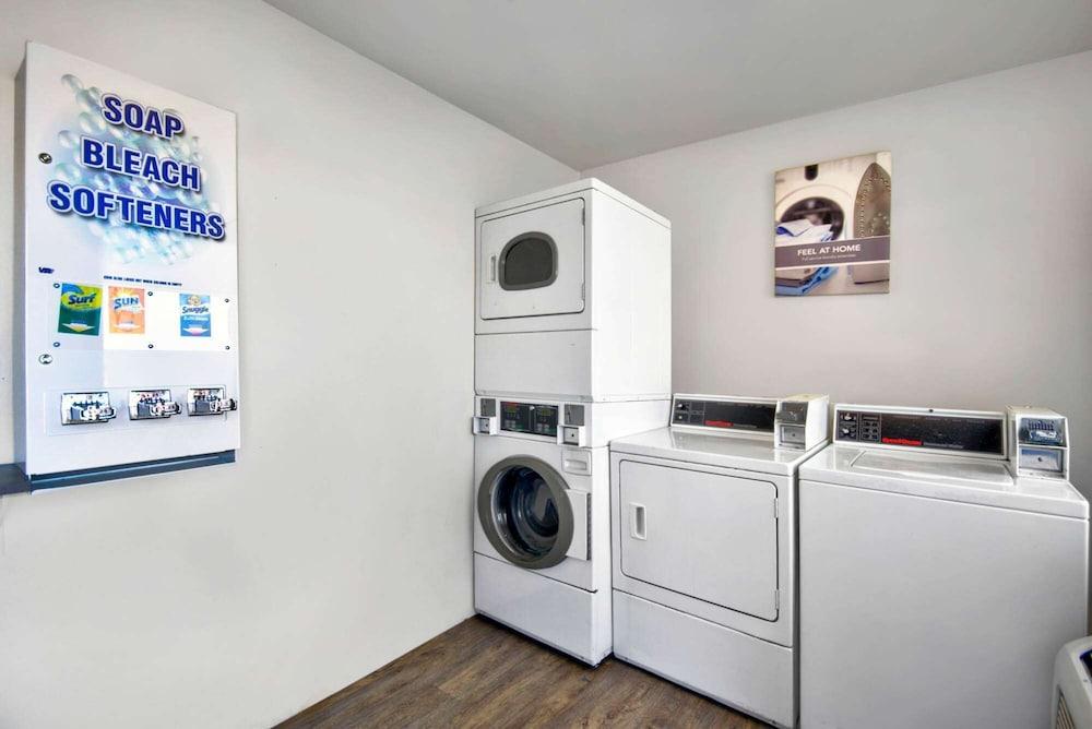 Motel 6 Victorville Zewnętrze zdjęcie