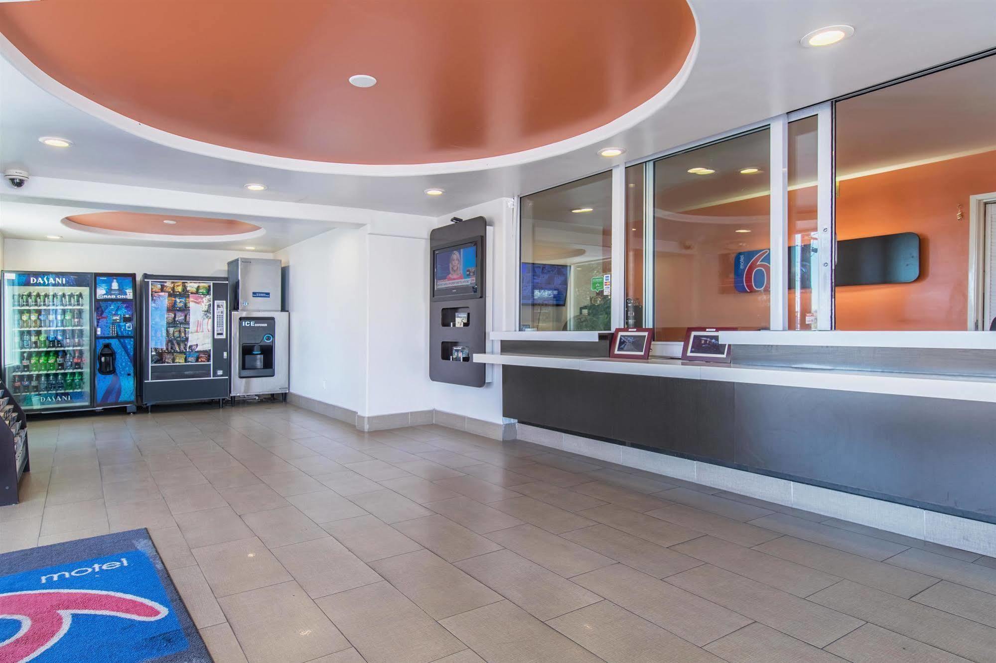 Motel 6 Victorville Zewnętrze zdjęcie